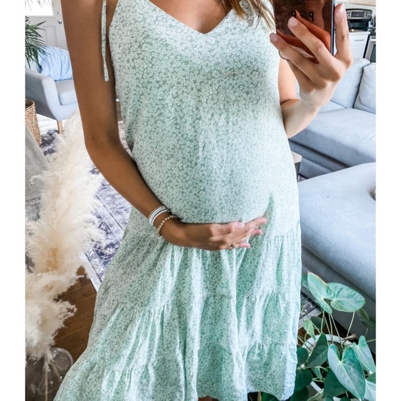 Loretta Floral Dress - Picture 2 of 5